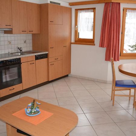Ferienhaus Antigua Saas-Grund Szoba fotó