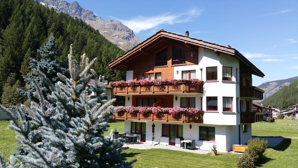 Ferienhaus Antigua Saas-Grund Szoba fotó